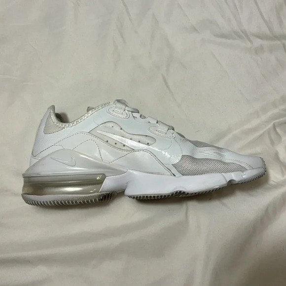 Nike Air Max Infinity 2 Triple White Women's size 8.5 - Picture 12 of 13